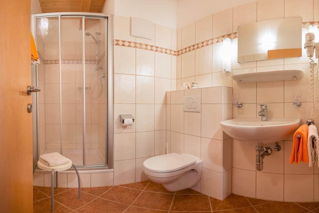 מלון ניוסטיפט אים סטובאיטל Haus Fernblick חדר תמונה