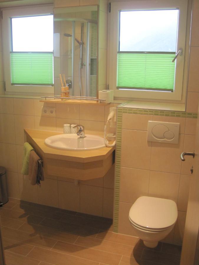 מלון ניוסטיפט אים סטובאיטל Haus Fernblick חדר תמונה